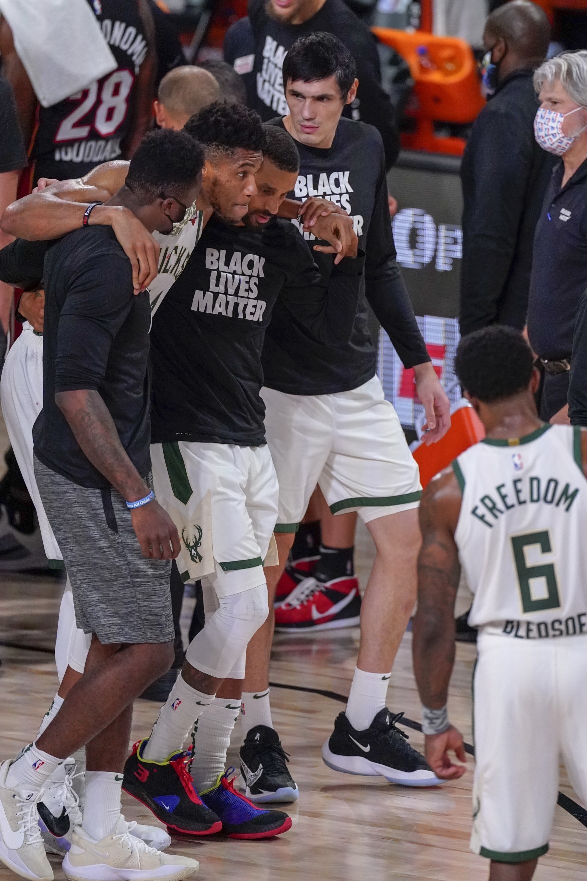 Bucks 118, Heat 115 (OT)